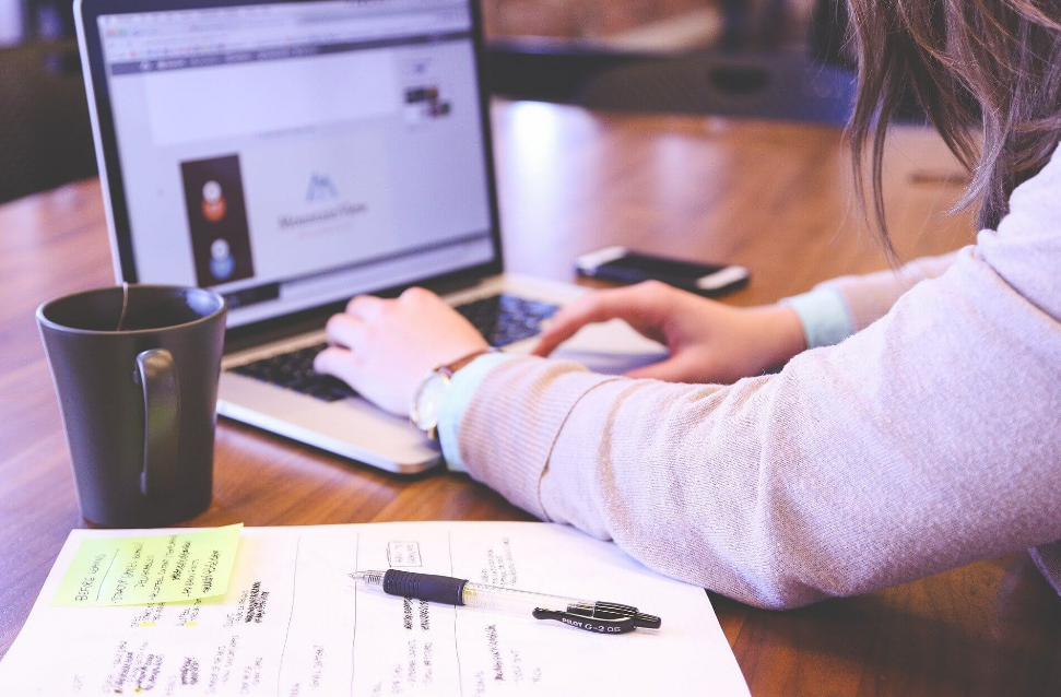 outsourcing copywriting services